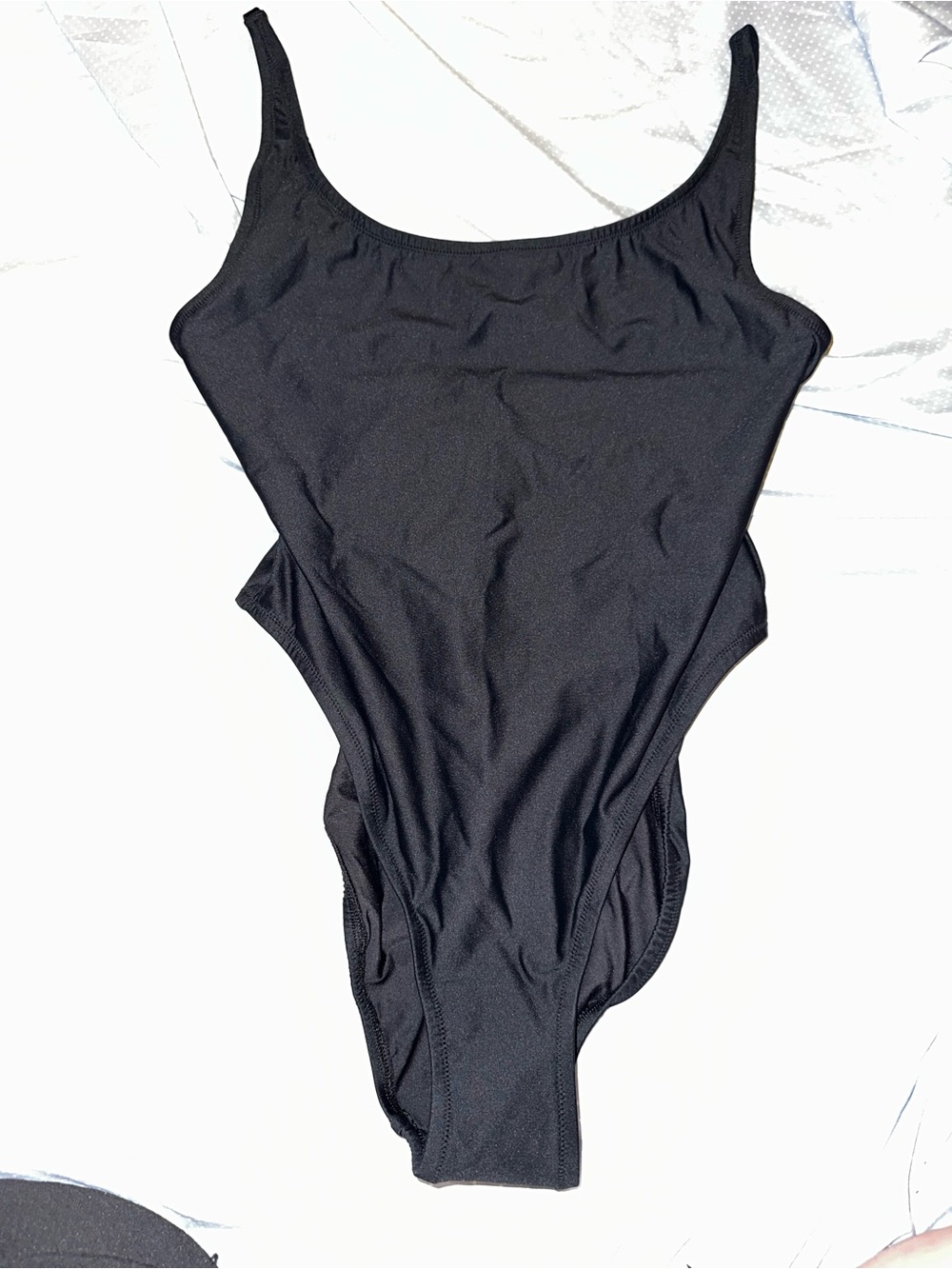 Skims signature swim scoop neck one piece swim size large BNWT